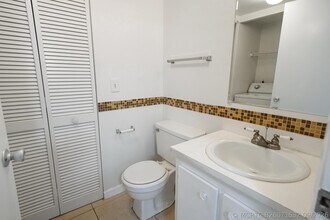 Building Photo - 237 Alemeda Dr