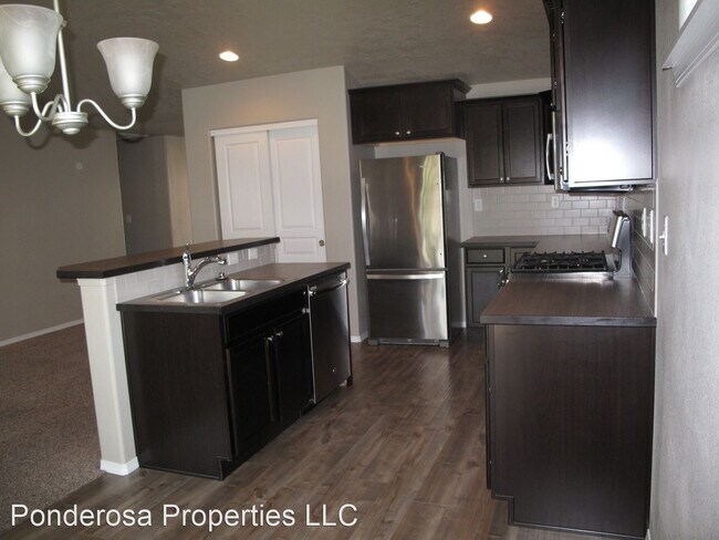 Building Photo - 3 br, 2 bath House - 1171 W HILL