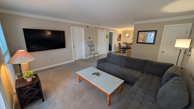 Foto del edificio - 3523 Ivy Commons Dr