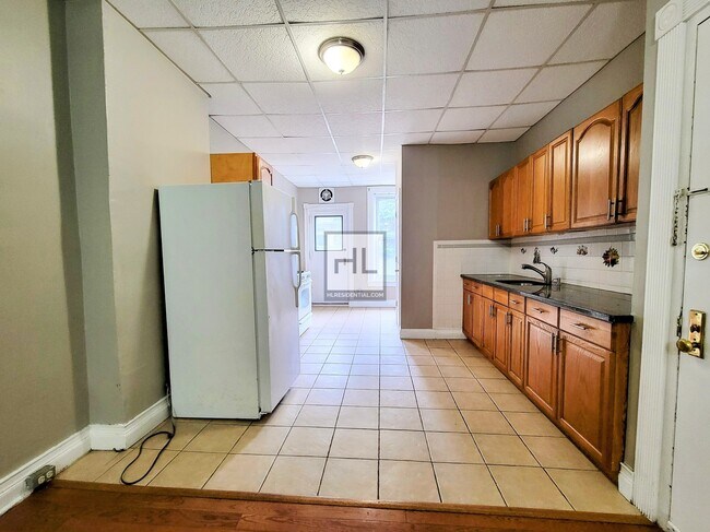 Foto del edificio - Sunny & Enormous 1BR/Flex 2 in Ridgewood w...