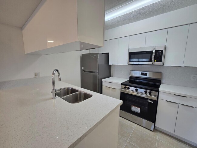 Foto del edificio - 1241 SW 46th Ave