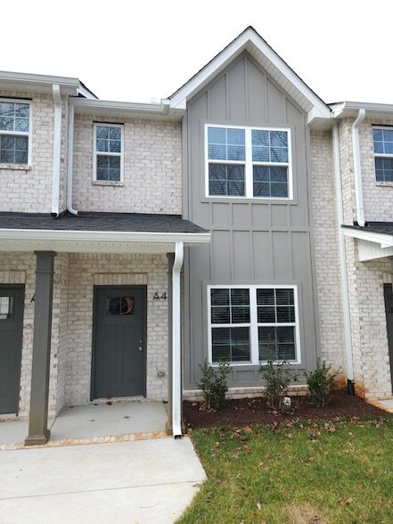 Foto del edificio - 719 Crestland Ave