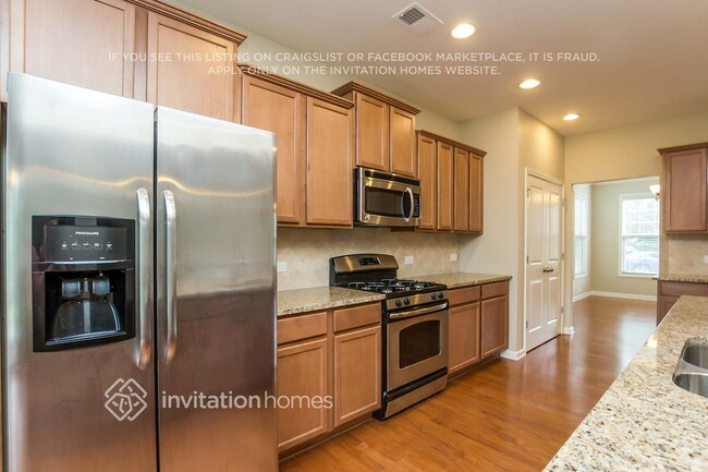 Foto del edificio - 3574 Fallen Oak Ln