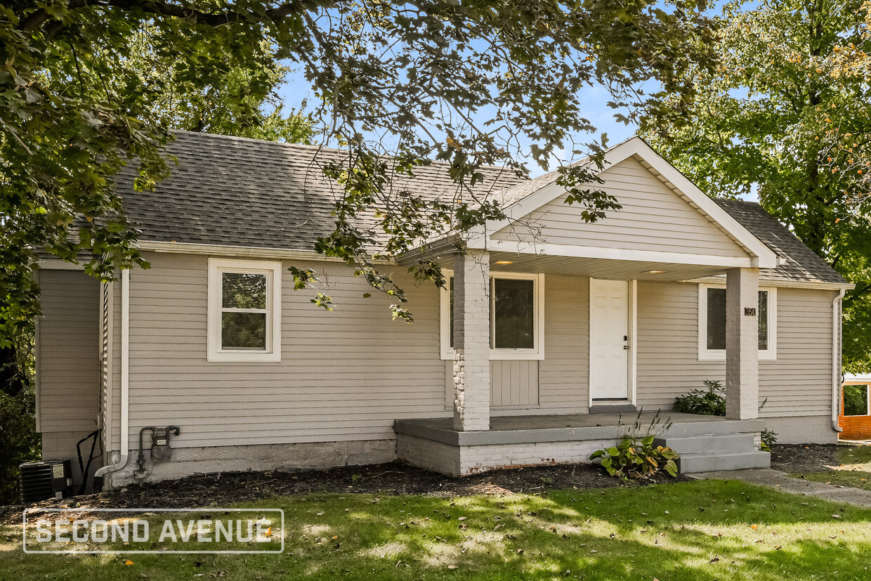 Primary Photo - 350 Hart Dr
