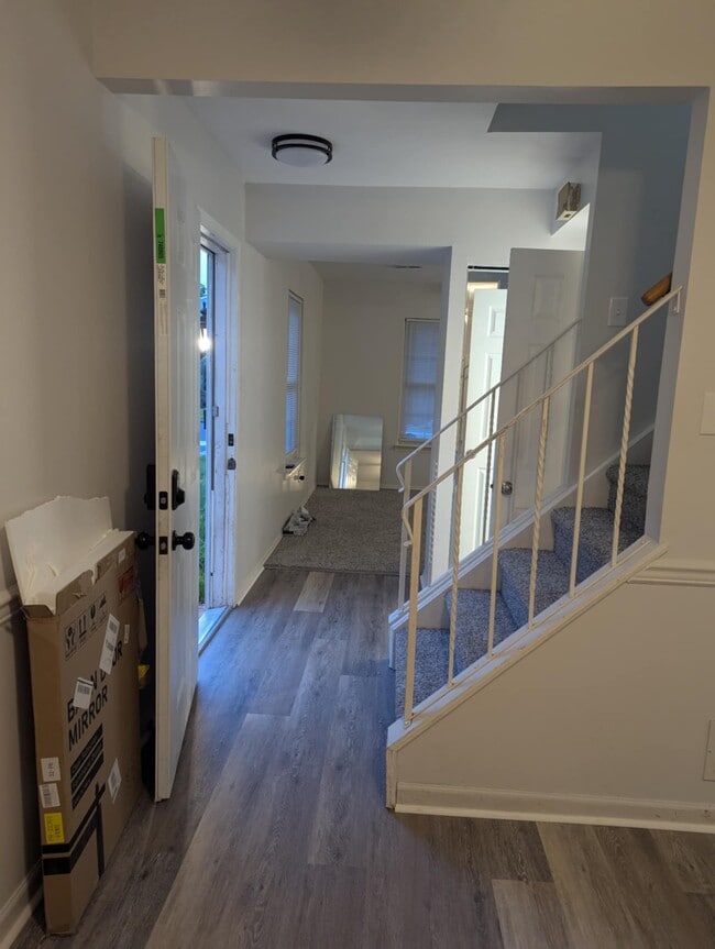 Entry way - 131 Beth Dr