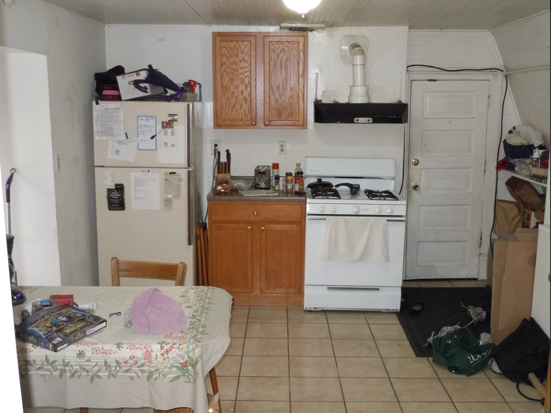 Building Photo - 1025 12th Ave SE