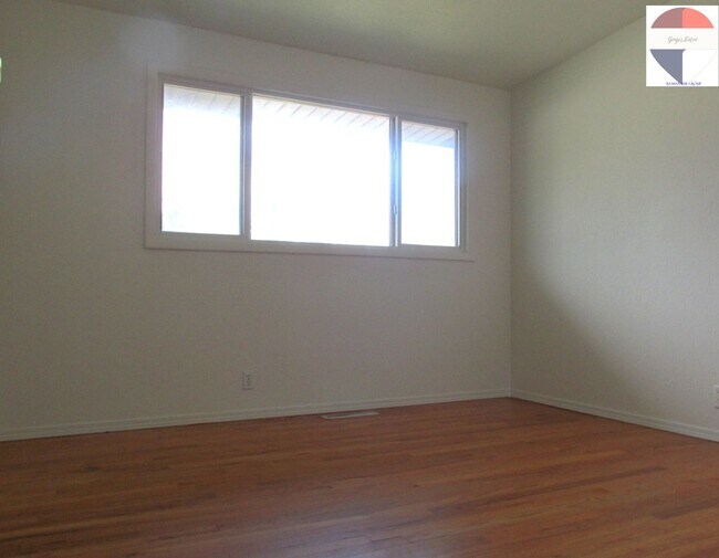 Foto del edificio - 2925 Windsor Pl