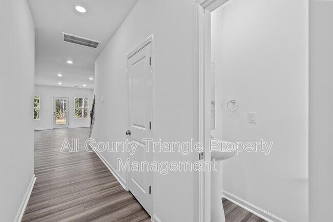 Foto del edificio - 3105 Vitner Dr