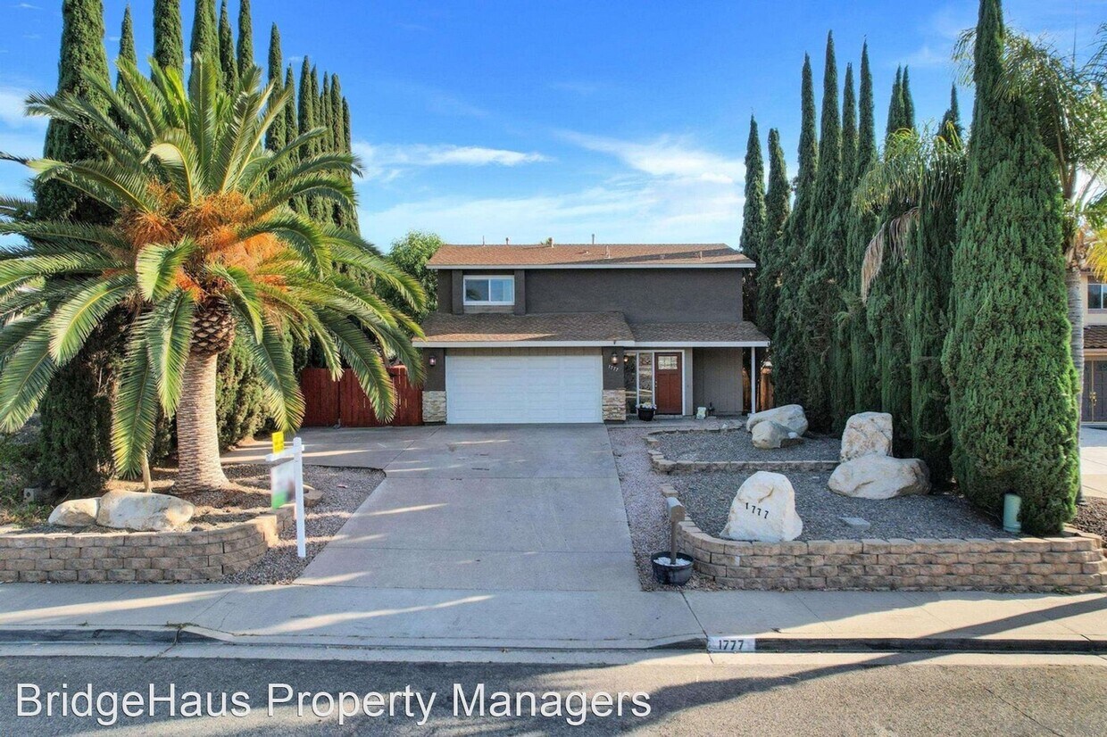 Foto principal - 4 br, 2.5 bath House - 1777 Rock Springs Rd