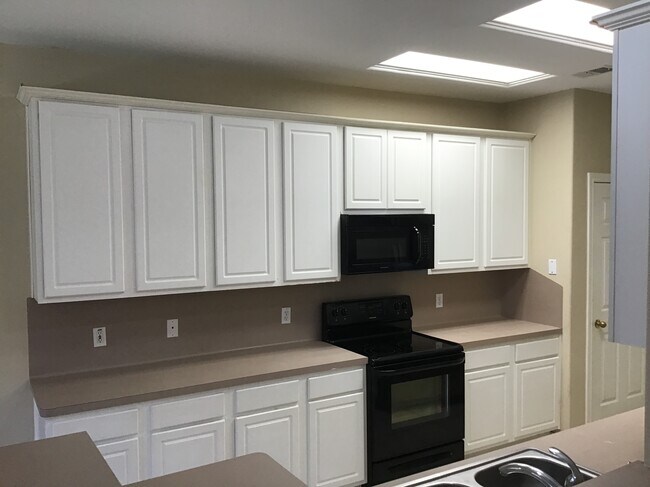 Foto del edificio - 16650 Beckland Ln