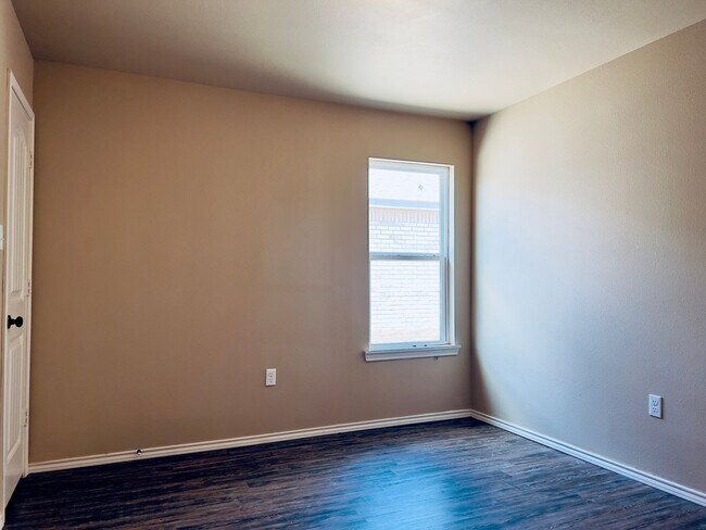 Foto del edificio - Modern 3-Bedroom, 2-Bathroom Home in North Lubbock