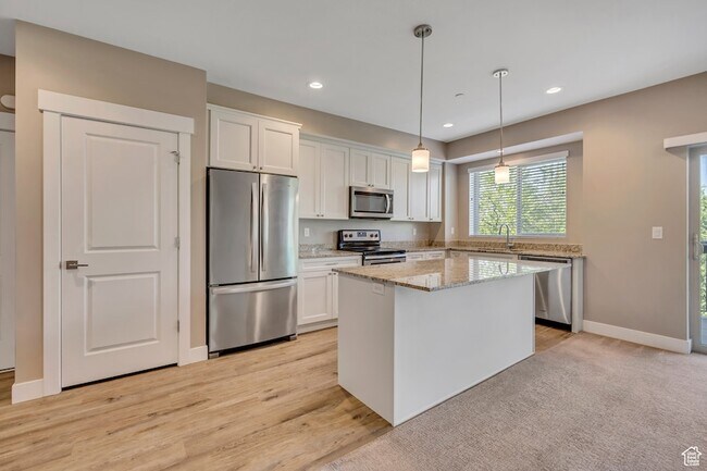 Building Photo - 1225 Wolf Hollow Ln