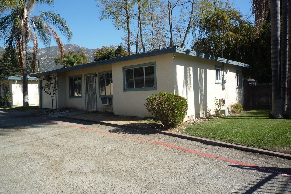 Primary Photo - 543 W Altadena Dr