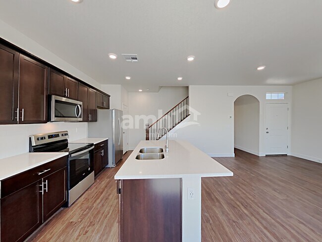 Building Photo - 9623 Harkes Dr