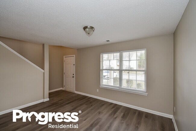 Foto del edificio - 2935 Pebble Creek Ln