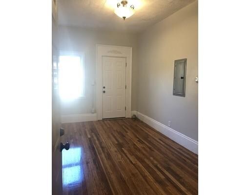 Building Photo - 1 bedroom in Lowell MA 01852