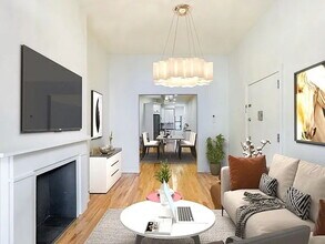 Building Photo - 638 Warren St