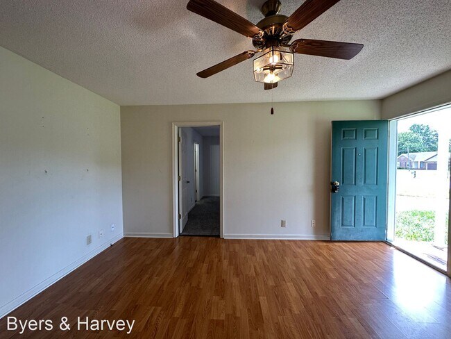 Foto del edificio - 3 br, 2 bath House - 262 Kathleen Court