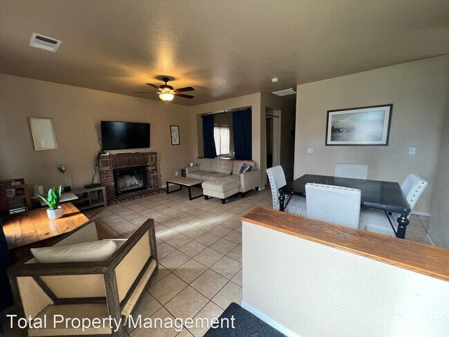 Foto del edificio - 2 br, 2 bath House - 1528 Martinho Ave.