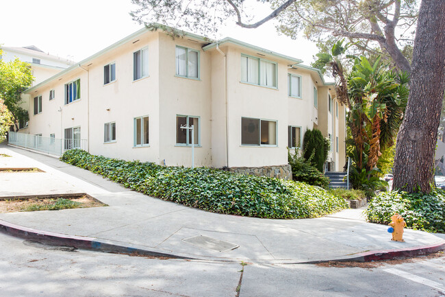 Building Photo - 600 Kelton Ave