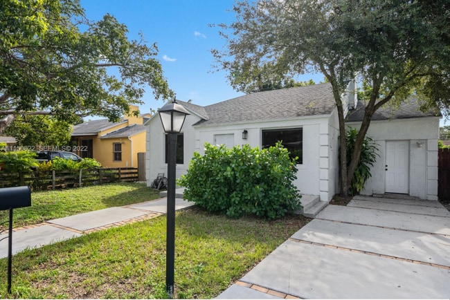 Building Photo - 546 NW 50th St