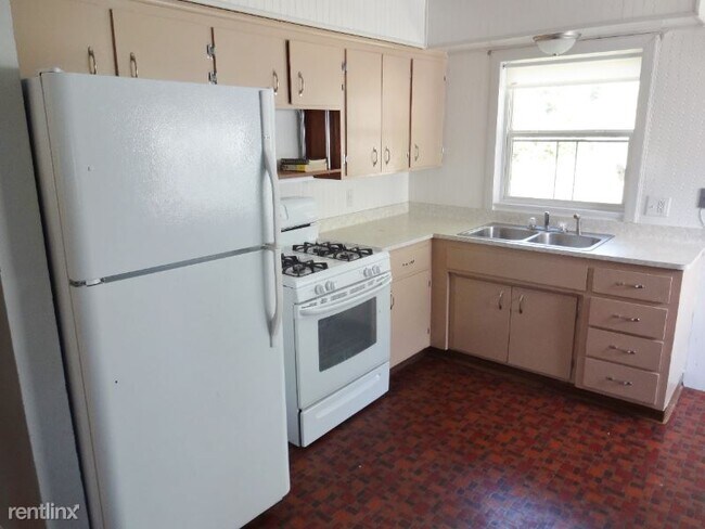 Building Photo - 3 br, 1 bath House - 1408 Sunrise Ave SE