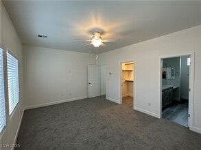 Building Photo - 1180 Blossom Pt St