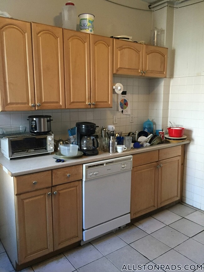 Foto del edificio - 18 Glenville Ave