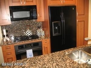 Building Photo - 7137 E Rancho Vista Dr