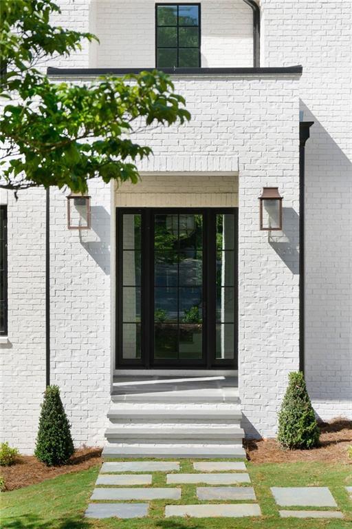 Building Photo - 312 Meadow Dr