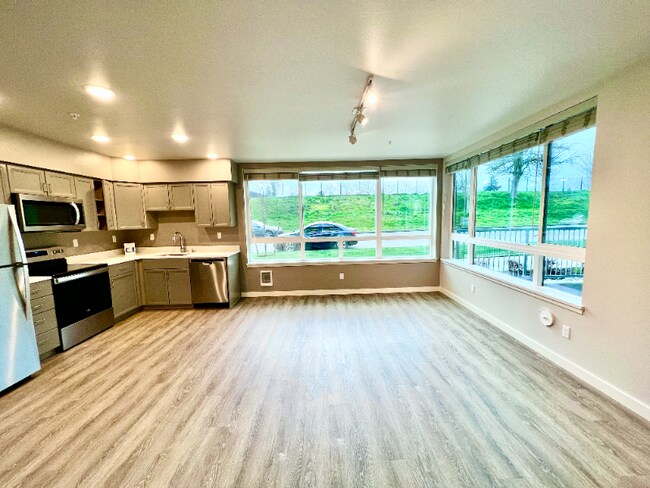 Building Photo - 2330 Yakima Ct