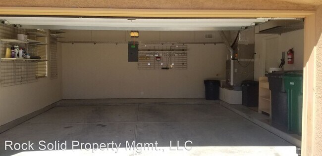 Building Photo - 2112 Las Brisas Cir SE