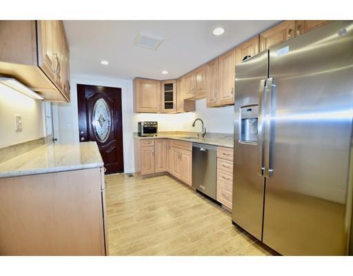 Building Photo - 3 bedroom in Lakeville MA 02347