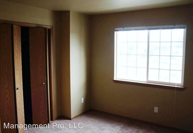 Building Photo - 3041 W Acarrera Ln