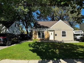 Building Photo - 2914 Virginia Ave S