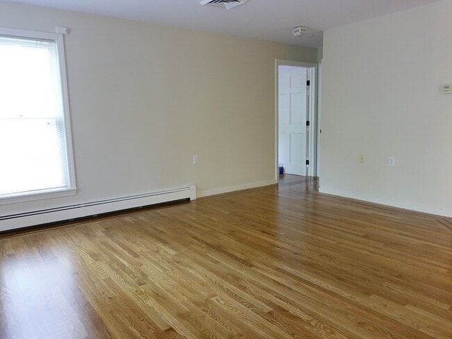 Foto del edificio - 140 Lincoln Rd