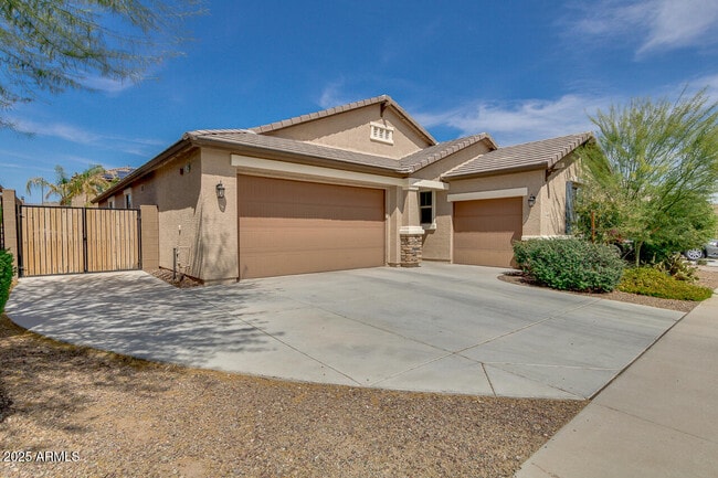 Building Photo - 21450 W Almeria Rd