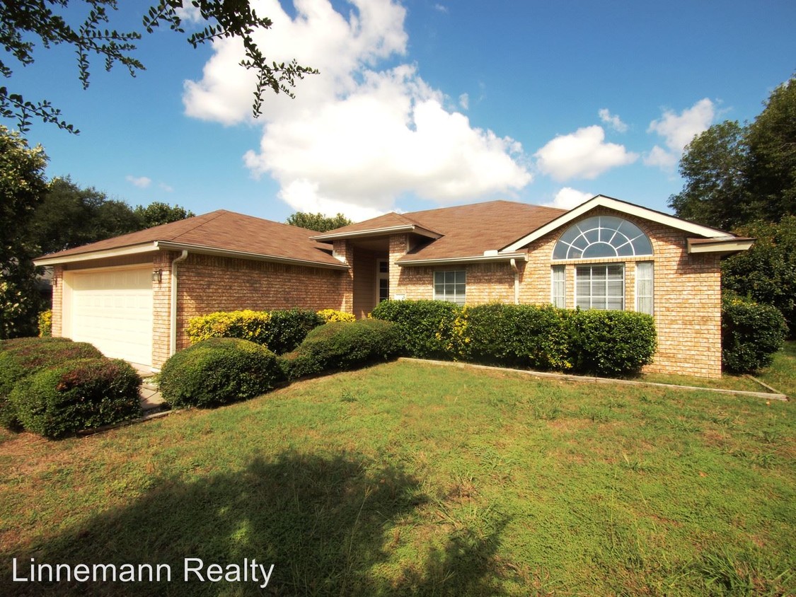 Primary Photo - 4 br, 2 bath House - 2308 LittleTurtle Lane