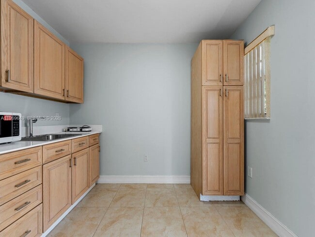 Foto del edificio - 3605 SW 122nd Pl