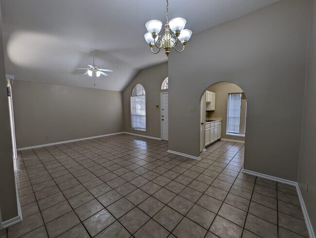 Building Photo - 1833 Denmark Ln