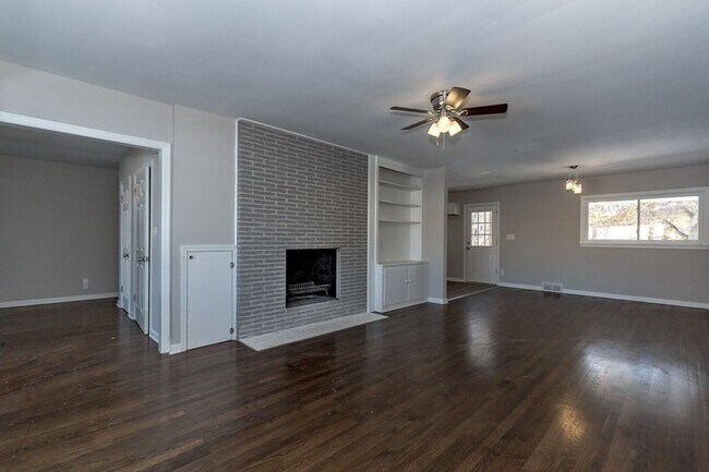 Foto del edificio - COMING SOON: Beautiful and Renovated Property in Raytown!
