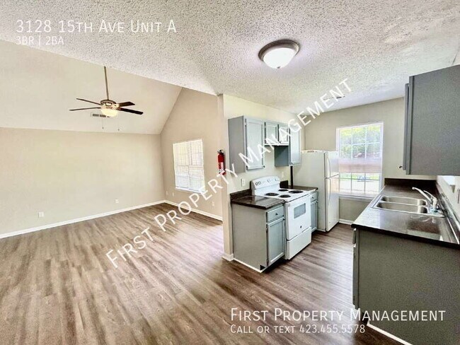 Foto del edificio - 3128 15th Ave
