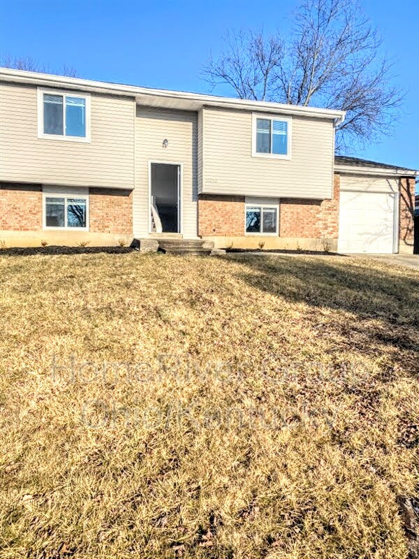 10262 Menominee Dr, Cincinnati, OH 45251 House Rental in Cincinnati