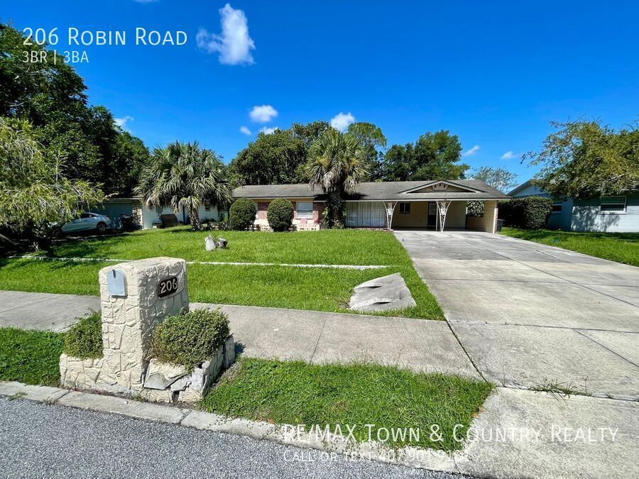 Photo - 206 Robin Road-