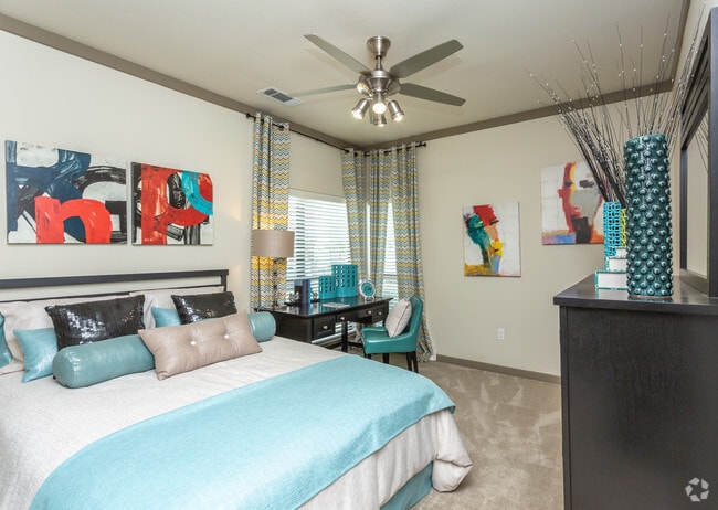 2BR, 2BA - 1125SF - Tacara at Westover Hills