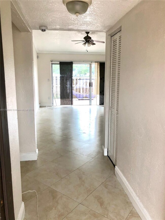 Building Photo - 12548 SW 119th Terrace
