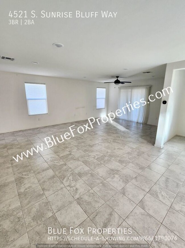 Foto del edificio - 4521 S. Sunrise Bluff Way