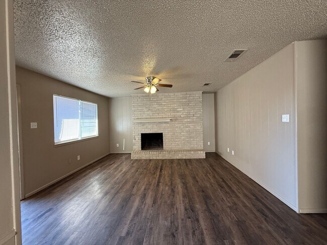 Foto del edificio - NorthWest Duplex