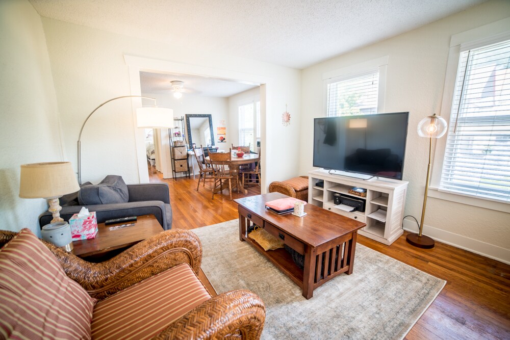 Foto principal - 4202 Locust St