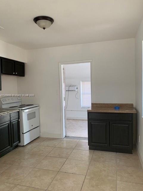 Foto del edificio - 3050 NW 8th Pl